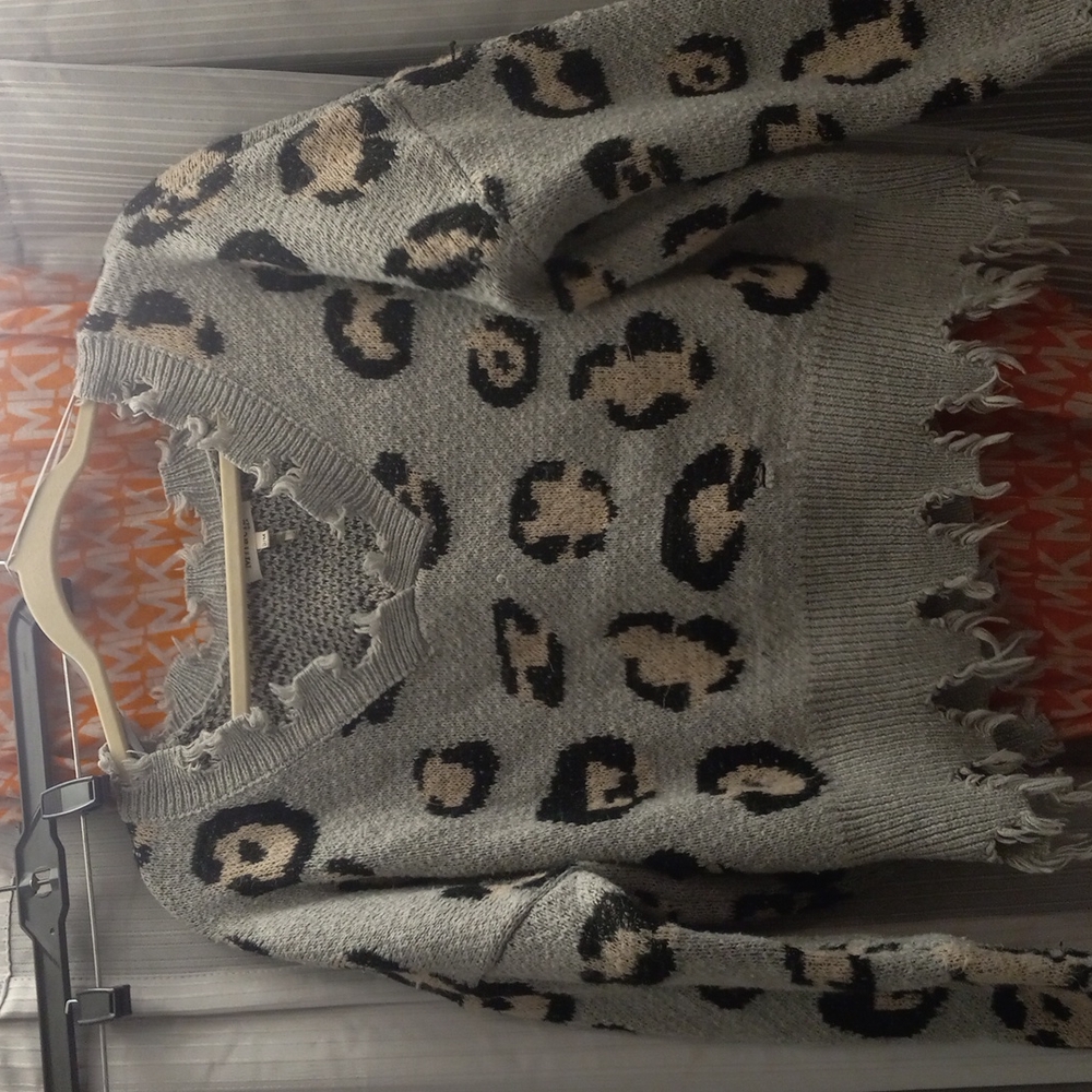 Women's sweater